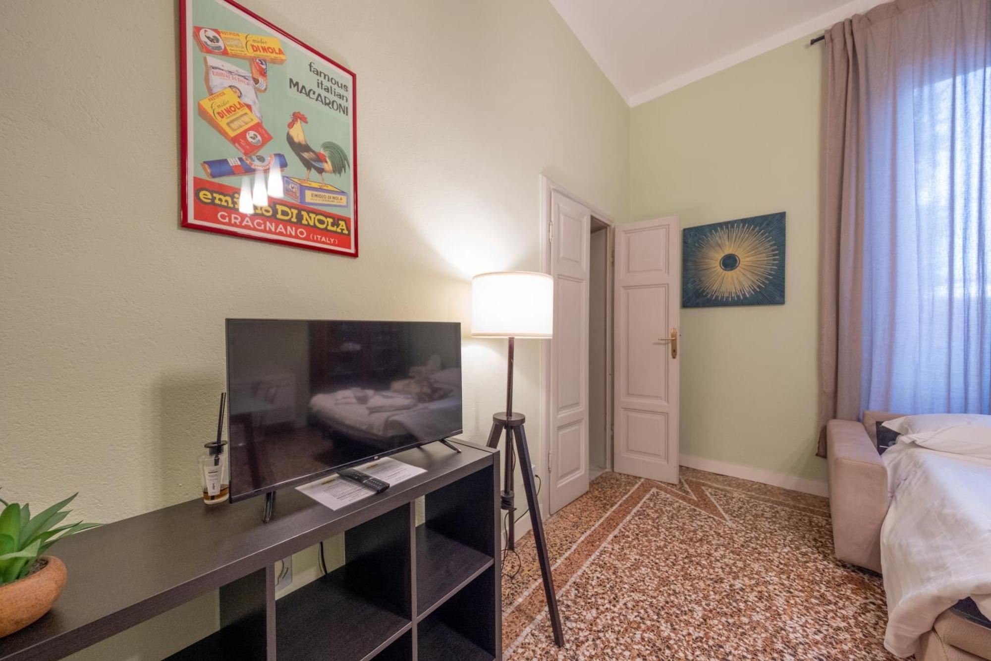 Lungarno Buozzi 7 Apartments Pisa Exterior photo